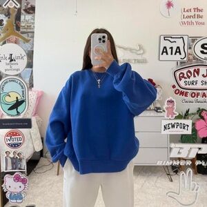 jazz blue aritzia sweatshirt crewneck